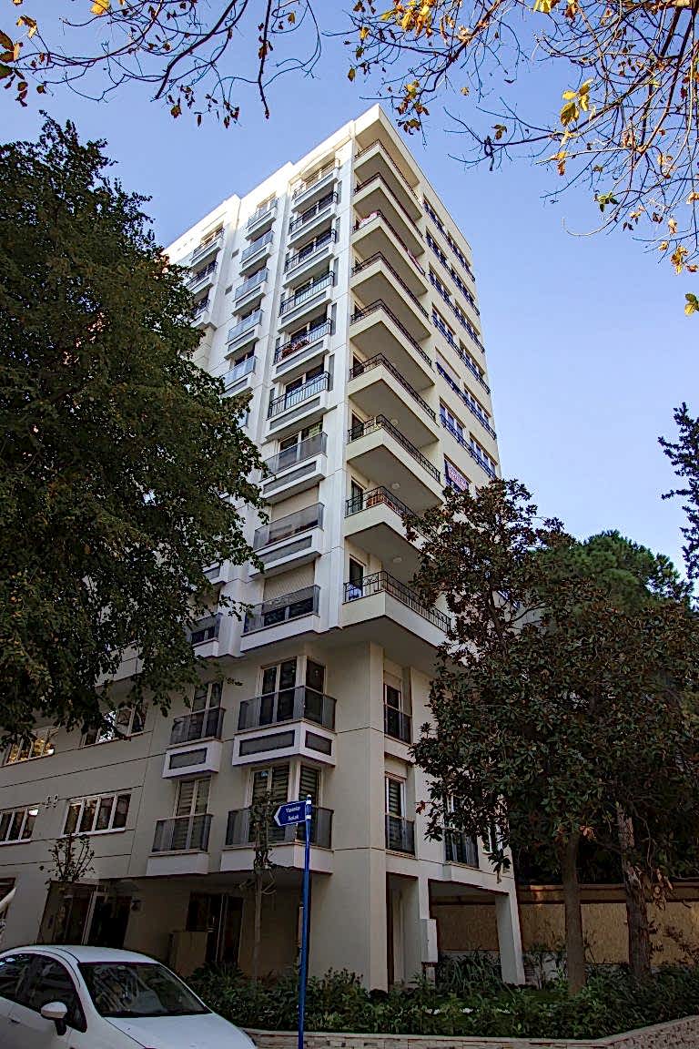 Selçuk Apartmanı